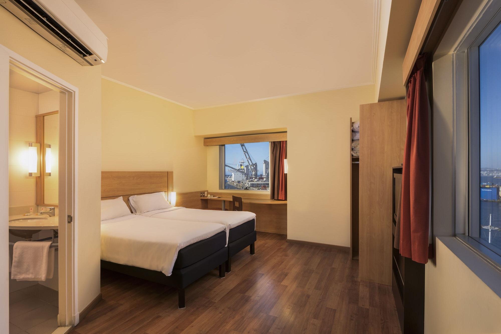 Ibis Valparaíso Exterior photo
