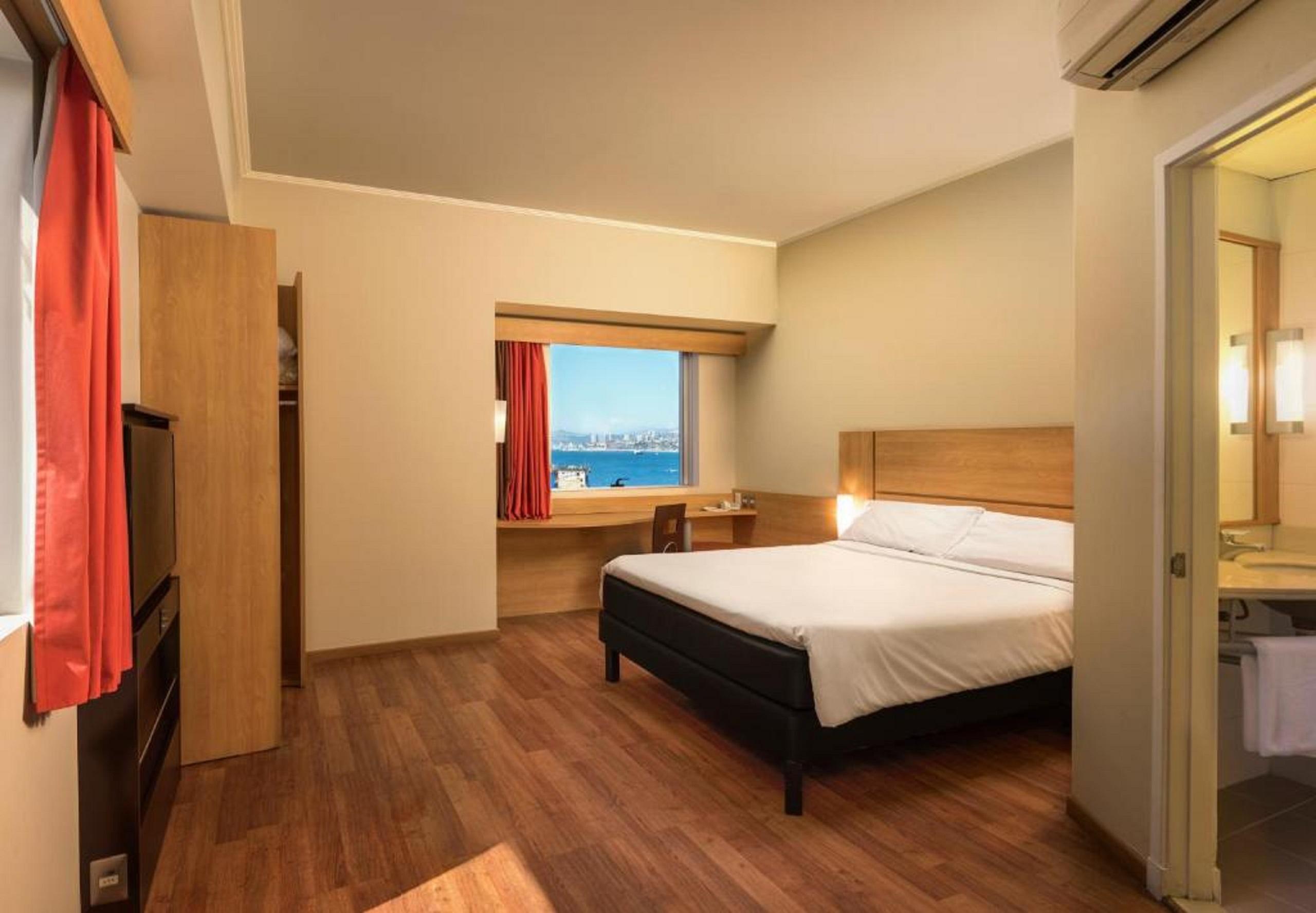 Ibis Valparaíso Exterior photo